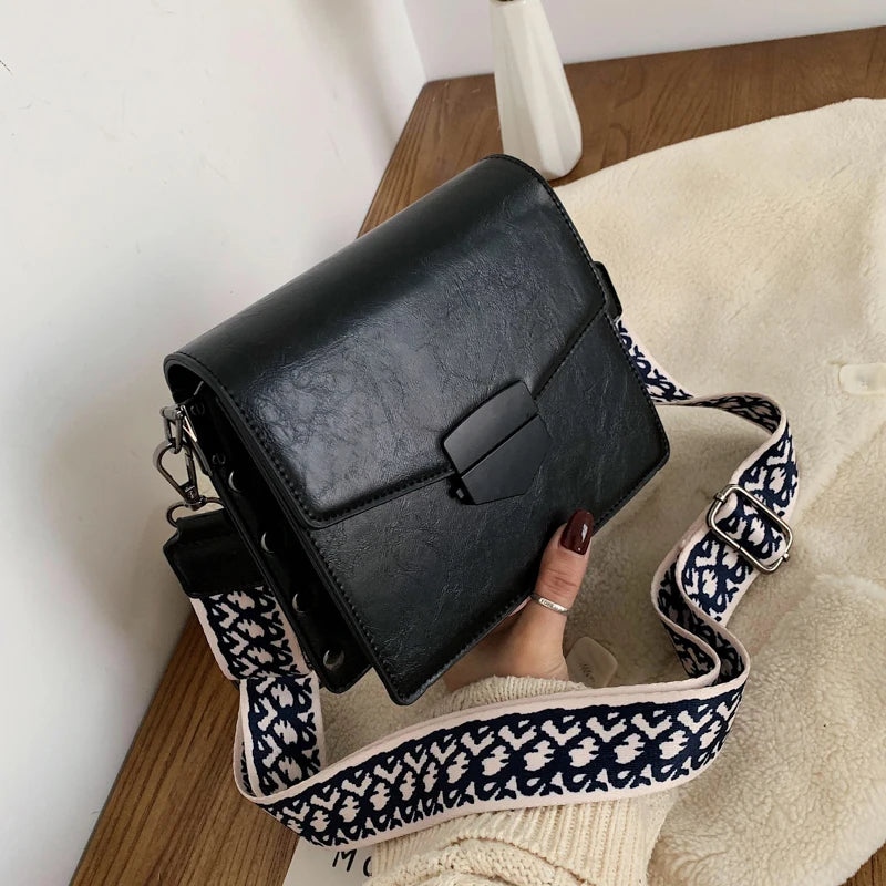 PU Lady Messenger Bag Women Shoulder Bag Girl Hand Bag Metal Button Lipstick Bag