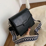 PU Lady Messenger Bag Women Shoulder Bag Girl Hand Bag Metal Button Lipstick Bag