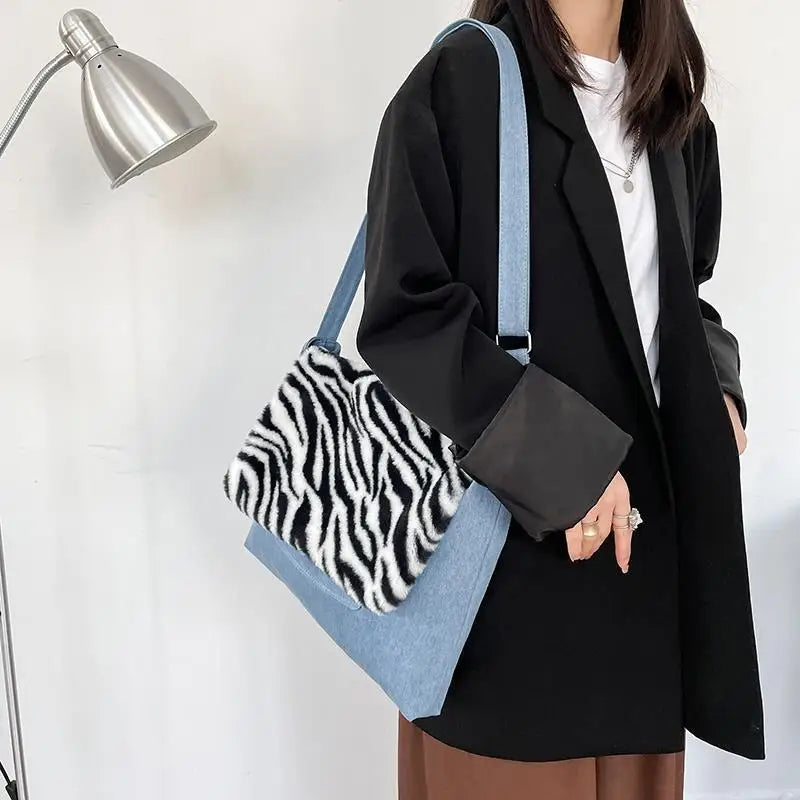 Autumn Winter Animal Pattern Messenger Bag Small Square Bag