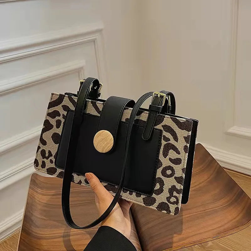Leopard Texture Small Square Messenger Bag