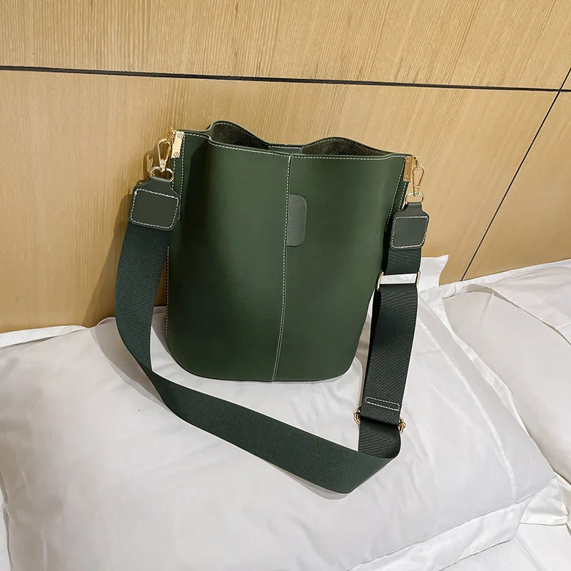 Women's Large Capacity Tote Bucket Bag Messenger