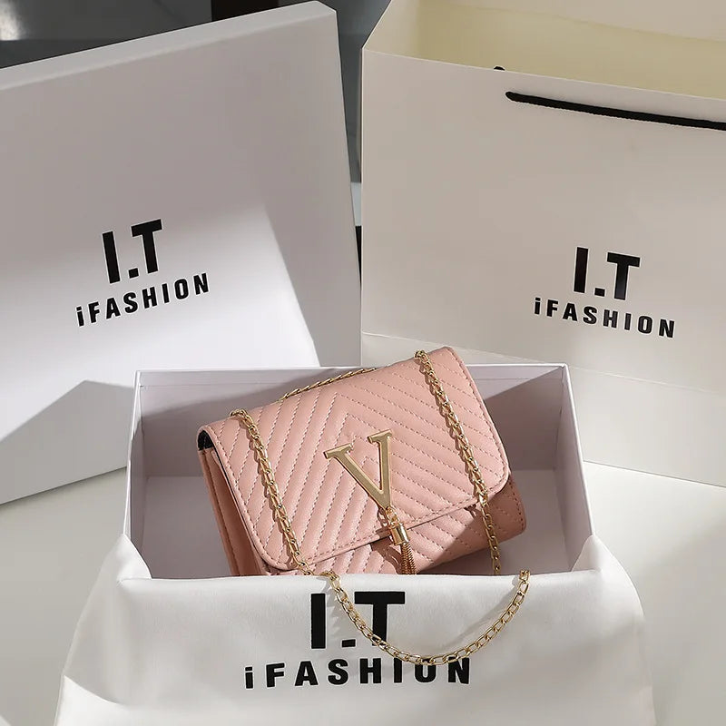 Rhombus Chain Ladies Bag Small Messenger Bag V Letter Tassel Crossbody
