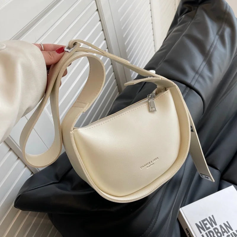 Semicircle Ladies Bag Retro Wide Strap Single Shoulder Messenger Bag