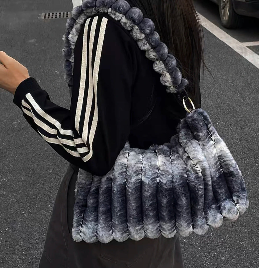 Gradient Plush Shoulder Bag Large Capacity Handbag