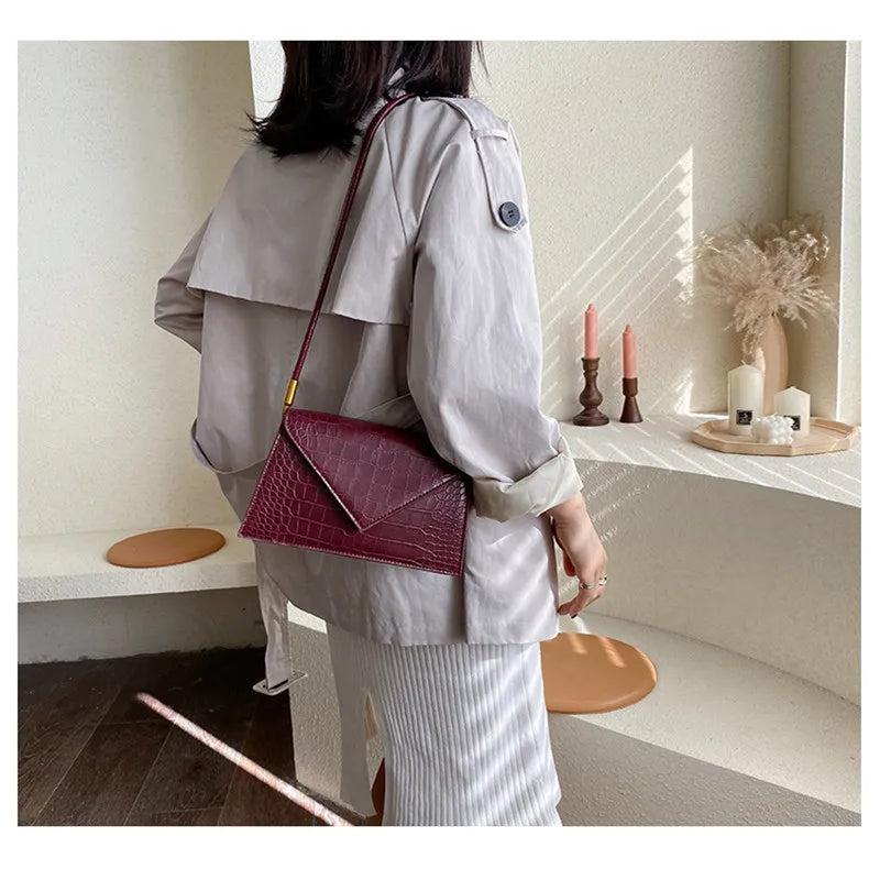 British Small Square Bag Women High-quality PU Leather Chain Shoulder bags