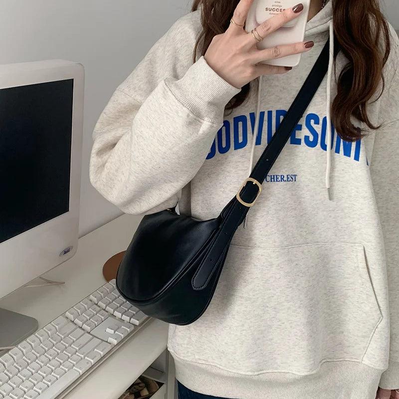 Casual One Shoulder Crossbody Bag Versatile Dumpling Bag