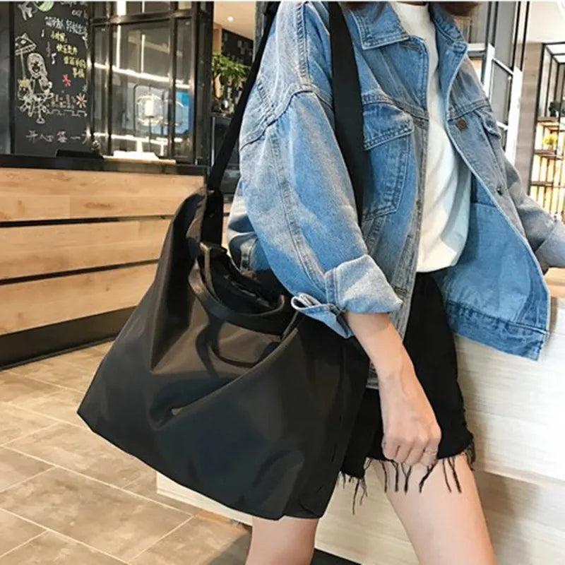 Casual Shoulder Bag Women Large-Capacity Crossbody Waterproof Travel Messenger B