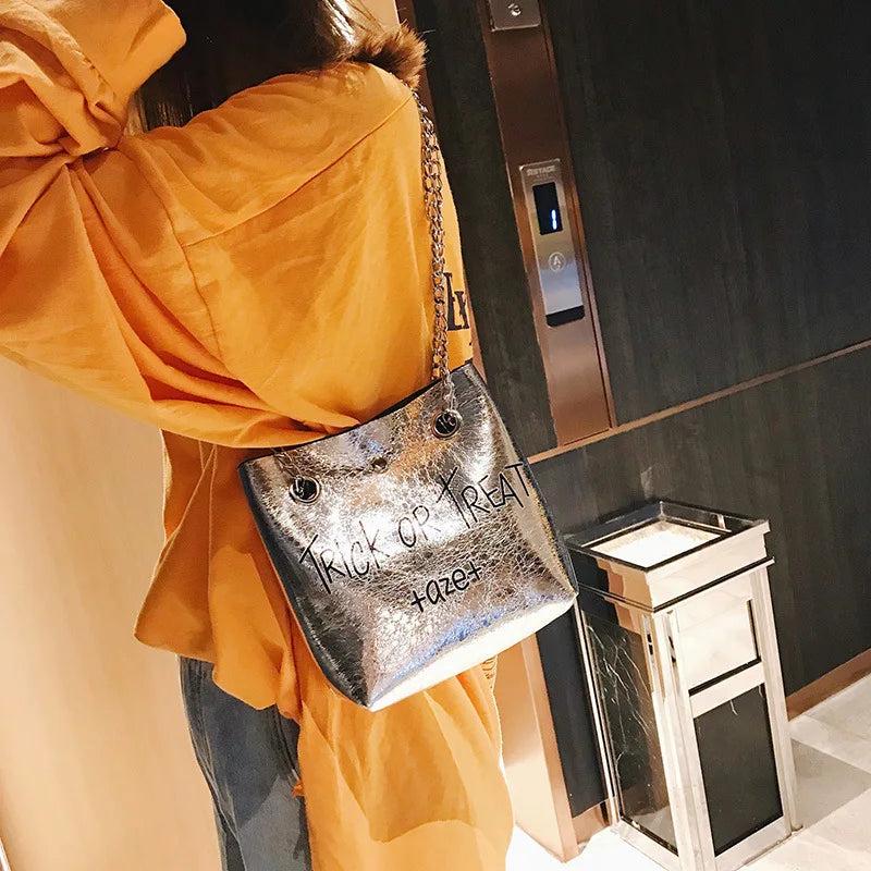 Bright Small Bag European American Printing Chain Shoulder Messenger Bucket Moth