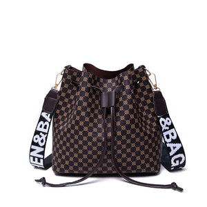 Bucket Bag Temperament Female Large Capacity Personality Drawstring Commuter Bag