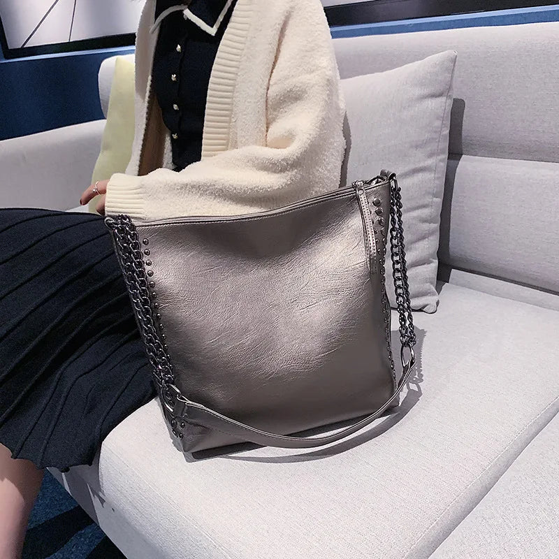 Chuwanglin Rivet Totes Shoulder Handbag Women PU Leather Chain Crossbody Bag