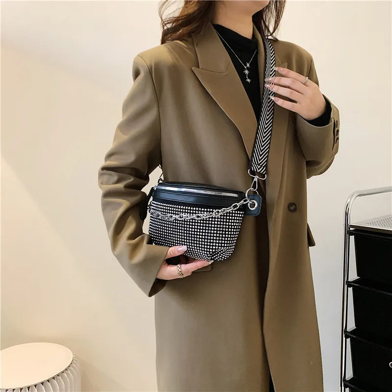 Classic Leather Women Bag Outdoor Casual Chest Bags Retro Women Shoulder Waist B