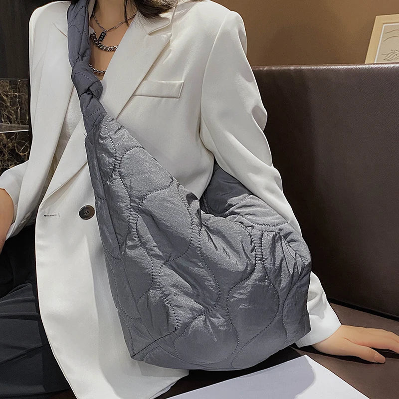 Chic Women's Leather Shoulder Bag