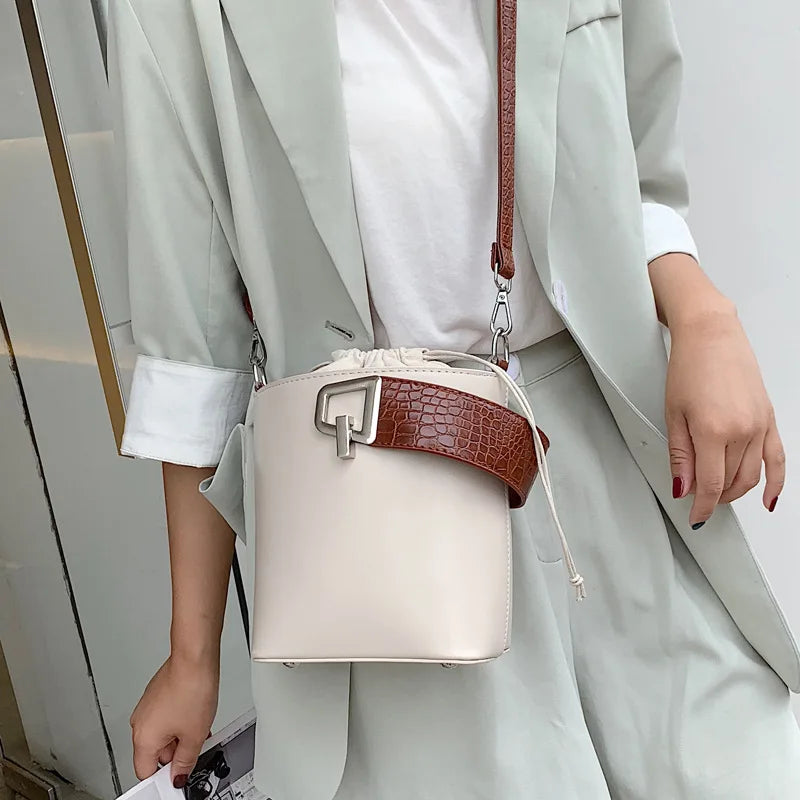 Bucket Bag vs Wild Messenger Bag for Women