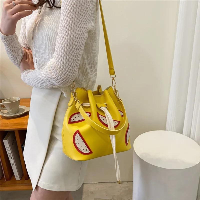 Bucket Bag Women's Student Messenger Bag Large Capacity Portable Shoulder Bag