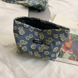 Embossed Rose Cosmetic Bag Large Capacity Portable Toiletry Wash Bag