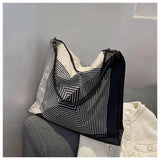 Classic Messenger Bag Women's Postman Bag Waterproof Schoolbag B067