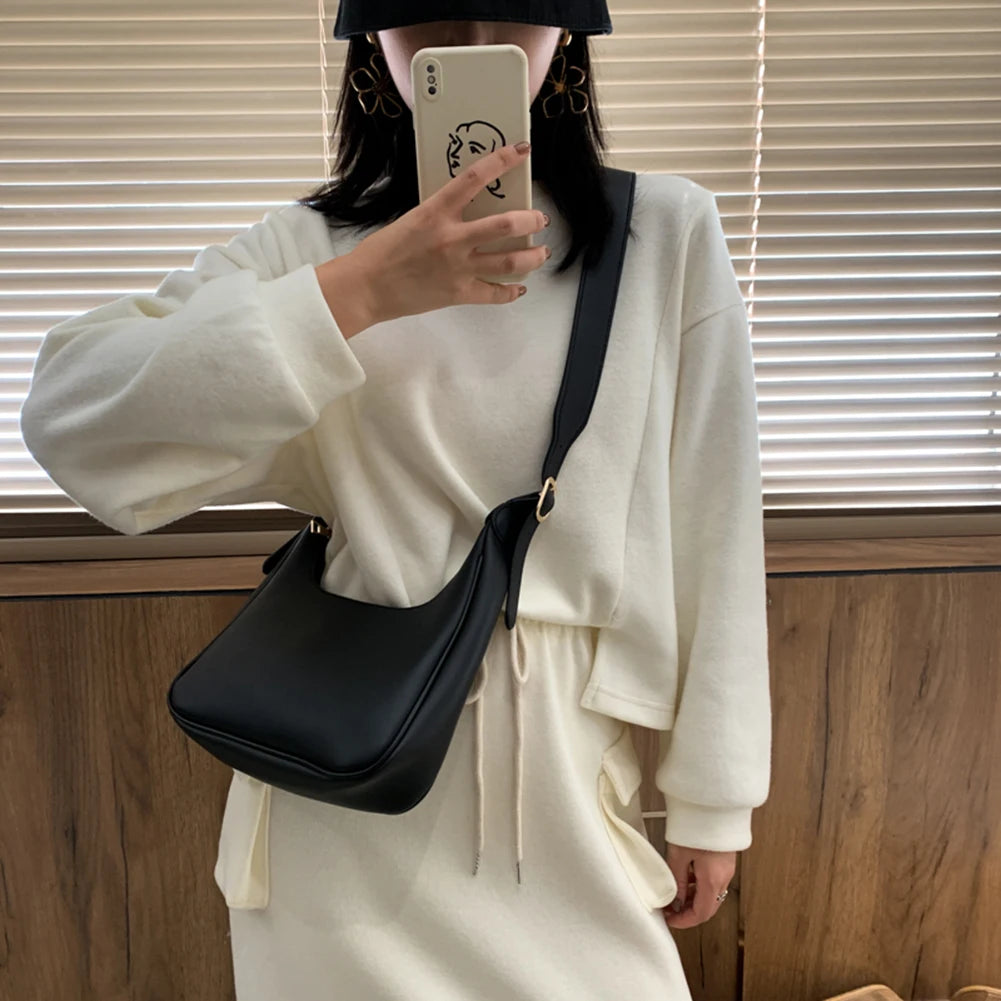 Crescent Messenger Bag PU Leather Crossbody Handbag
