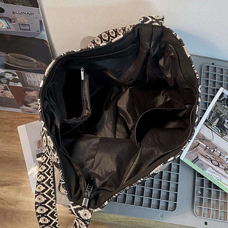 Casual Canvas Messenger Bag Women Large Capacity Zipper Crossbody Bag