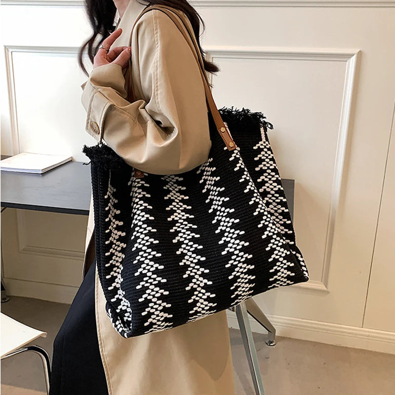 Large Tote Handbags Cotton Woven Shoulder Bags Tassel Shopper Purse