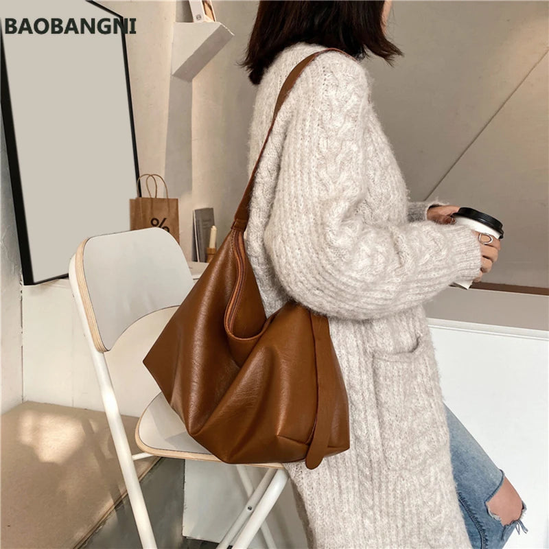 Casual Solid Large Capacity Shoulder Bag for Ladies