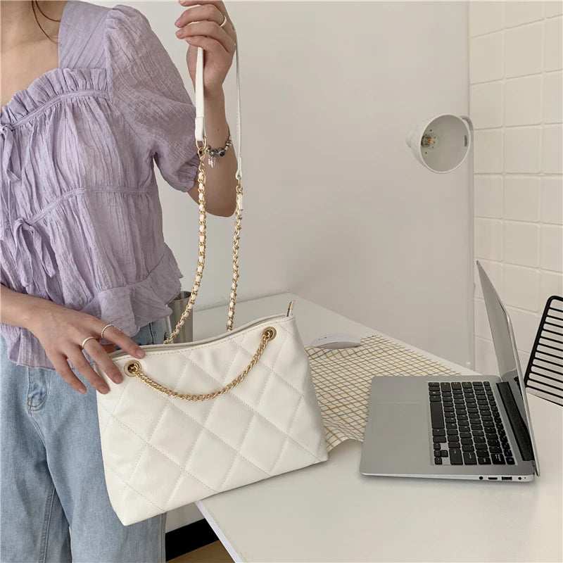 Diamond Lattice Chains Crossbody Bag for Women
