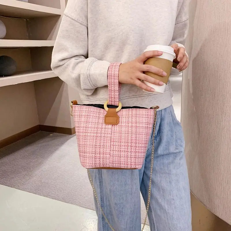 Women's Summer Woven Bucket Bag Casual One-Shoulder Messenger Chain Bag