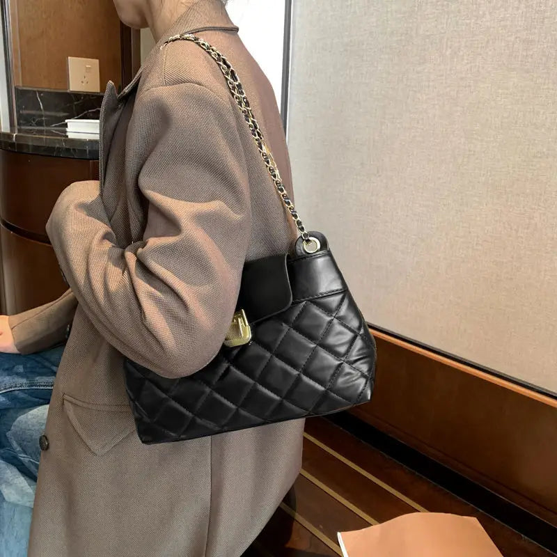 Brown Quilted Chain Shoulder Bag Retro Leather Crossbody Bags