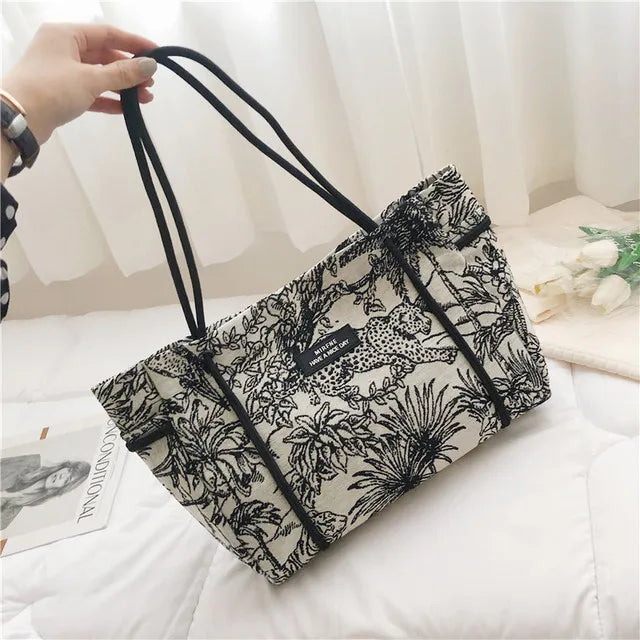 Forest Flowers High Capacity Big Shopper Shoulder Bags for Women