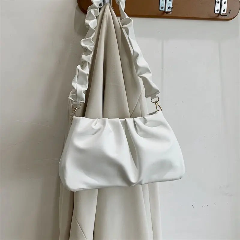French High-end Underarm Cloud Bag Chain Shoulder Bag