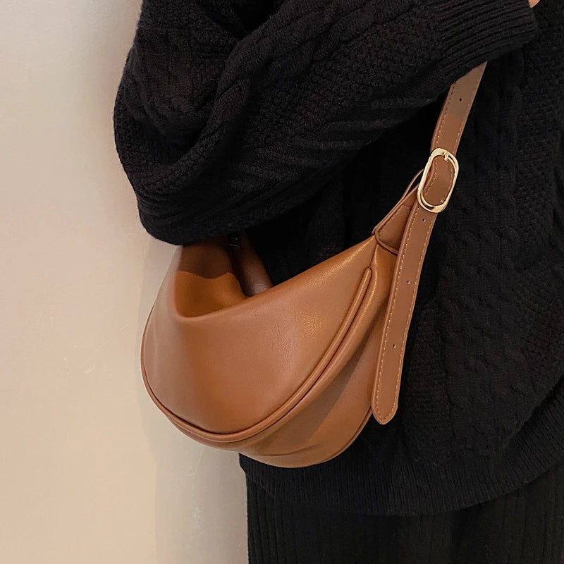 High-end Retro Saddle Dumpling Bag Autumn Winter All-match Messenger Bag