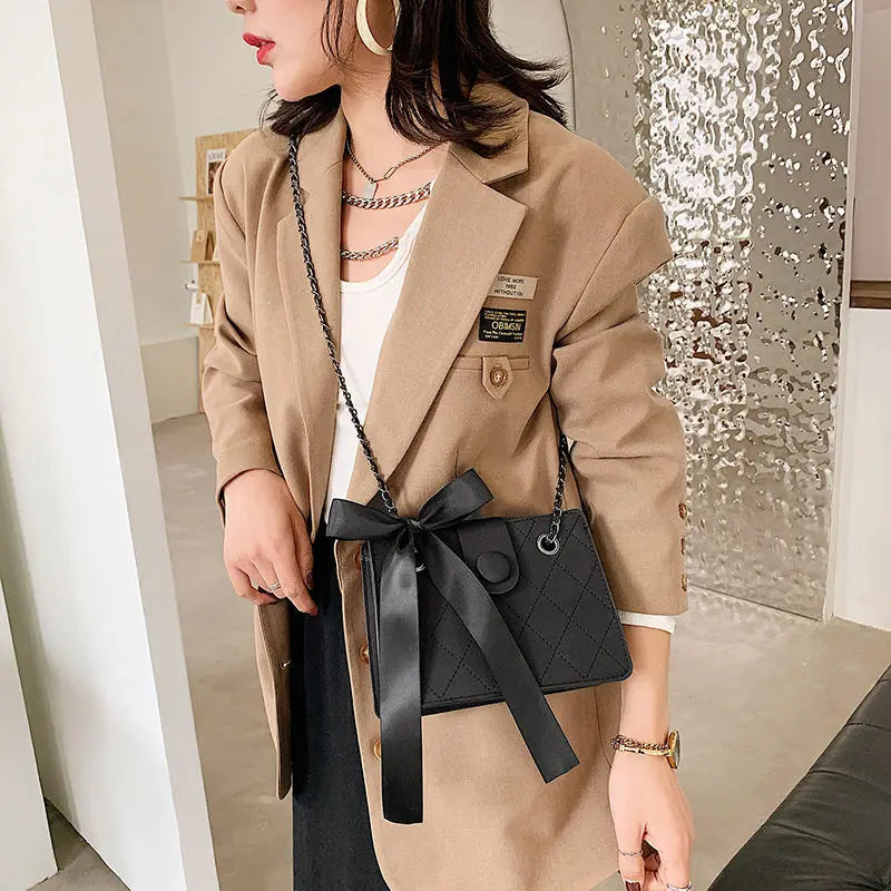 High-end Lingge Chain Messenger Bag All-match Shoulder Bag