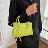 Texture Zipper Shoulder Bag For Women Crossbody Lady Armpit Bag