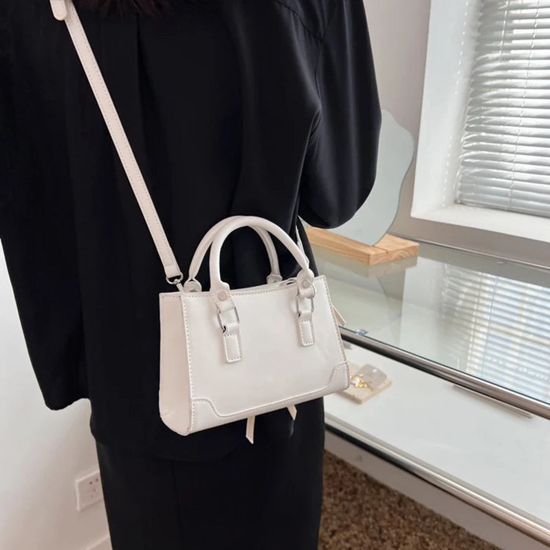 Texture Zipper Shoulder Bag For Women Crossbody Lady Armpit Bag