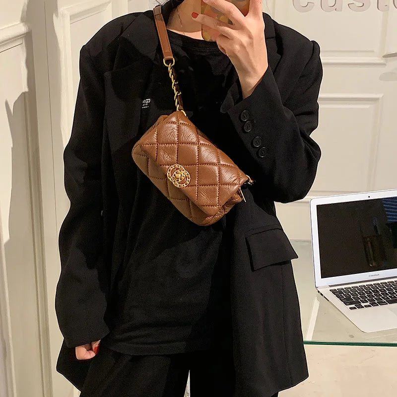Small Lingge Chain Bag for Women