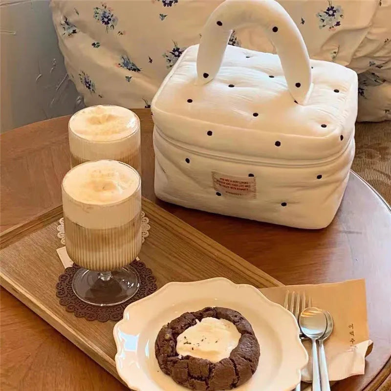 Ins Fire Dot Quilting Cosmetic Bag Large Capacity Tofu Bag