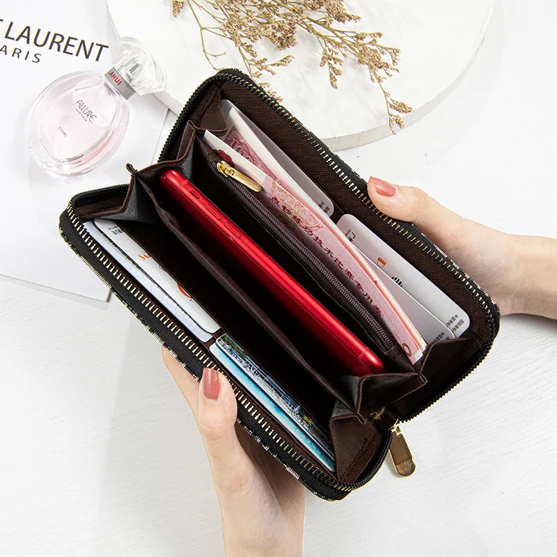 Retro Letter Wallet Large Capacity Clutch Long Wallet Female Handbag