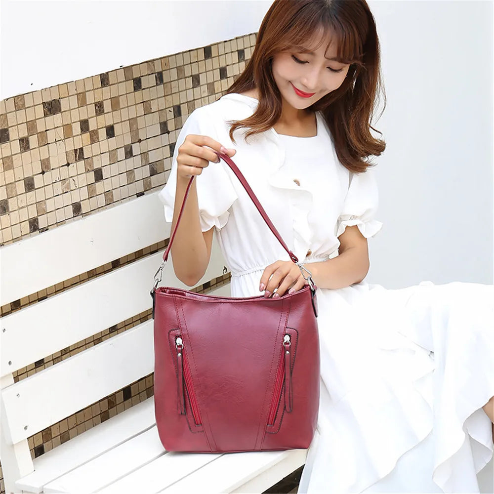 Fashionable Large Leather Shoulder Bag
