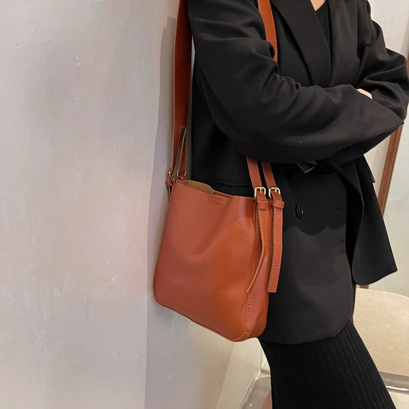 Large Capacity Bucket Bag Travel Office Handbag