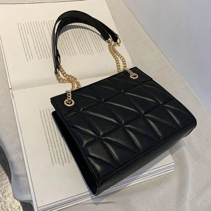Large-Capacity Rhombic Shoulder Bag for Women