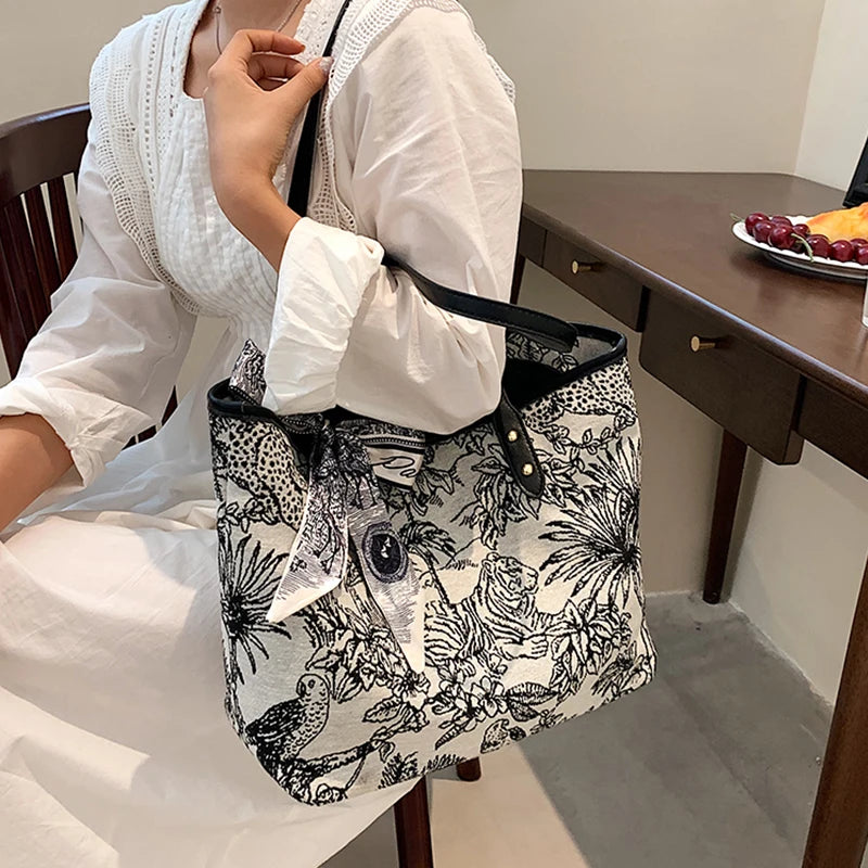 Large-capacity shoulder bag wild big bag student class oil painting tote bag