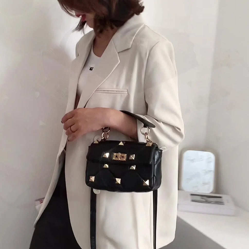 Retro Western Women's Shoulder Bag with Rivets Detail
