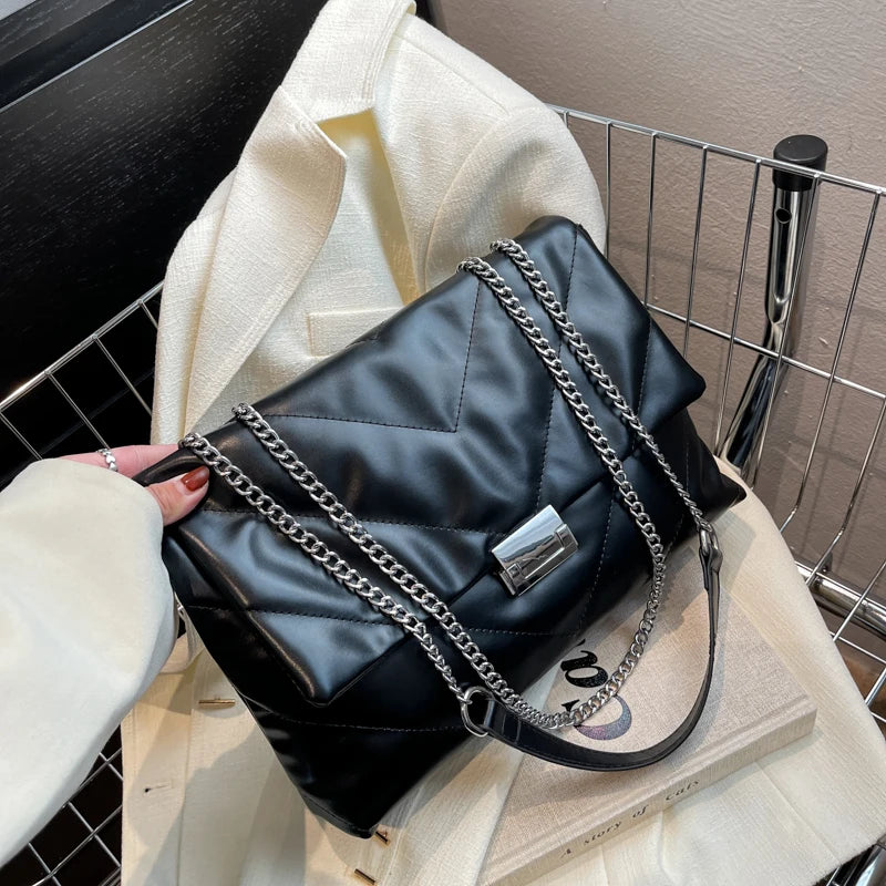 Chain Shoulder Crossbody Bag for Women Handbag Purses Clutch Tote