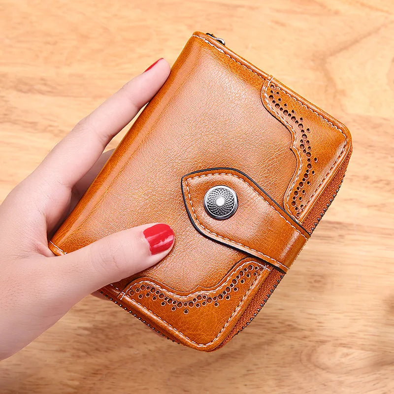 Retro Oil Wax Leather Short Style Purse Zipper Ladies Purse