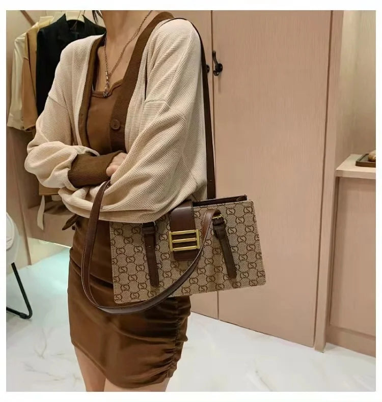 High-End Retro One-Shoulder Underarm Bag