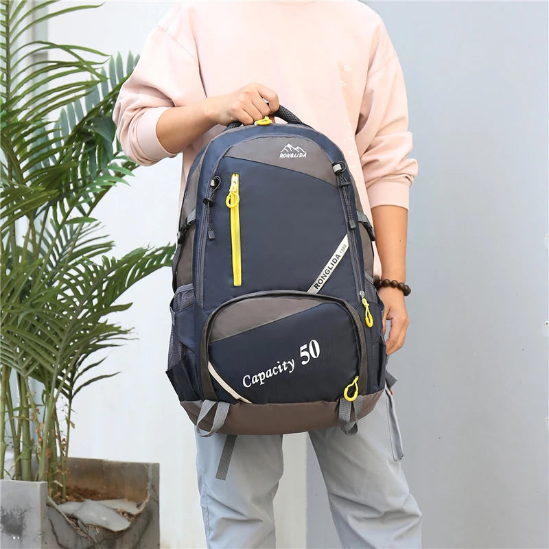 Men's Outdoor Hiking Backpack 35L Lightweight