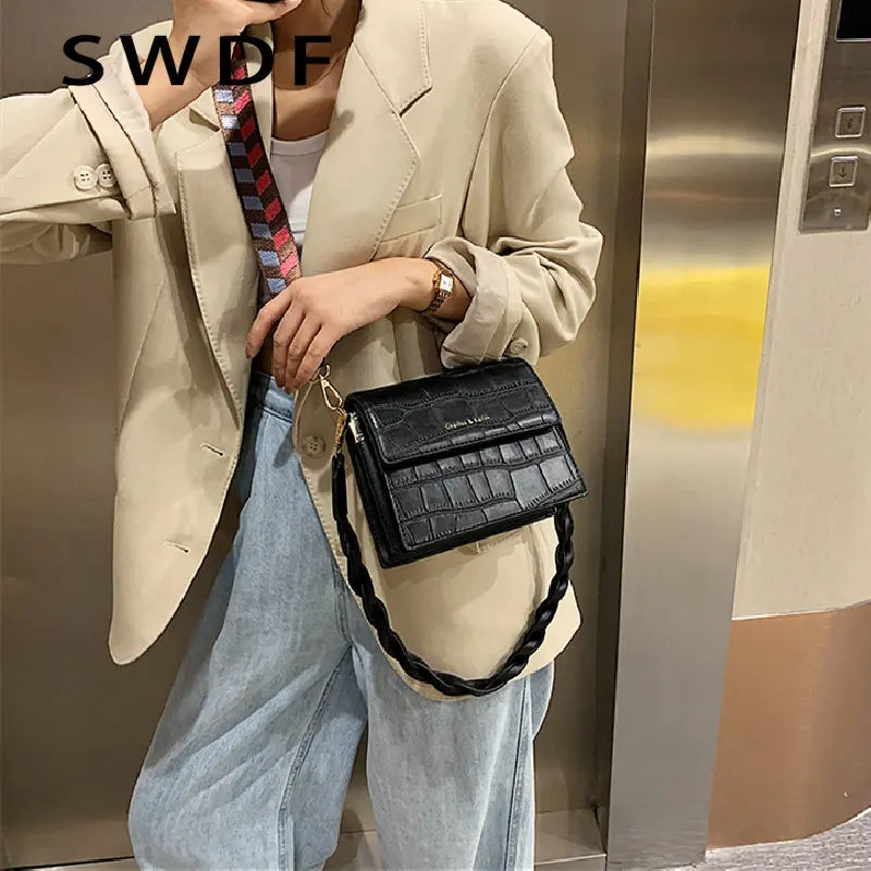 French Retro Messenger Bag Handbag Underarm Bag