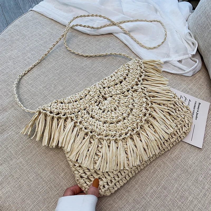 Vintage Straw Shoulder Bag with Tassel Crossbody Pouch