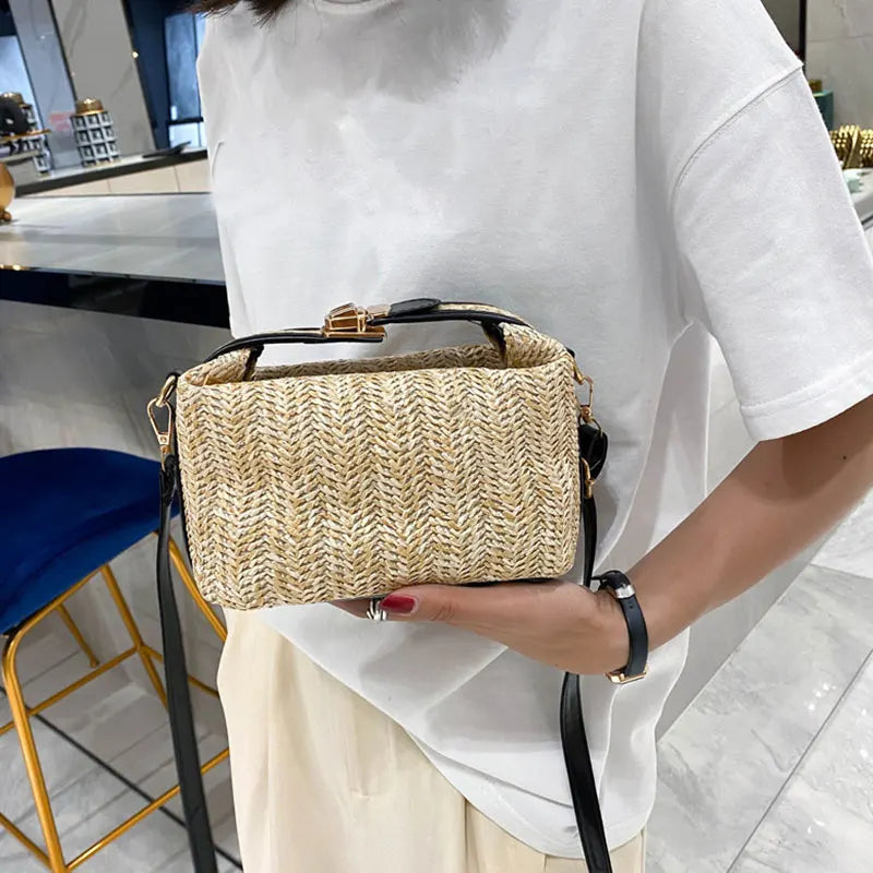 Bohemian Style Straw Woven Shoulder Bag for Women