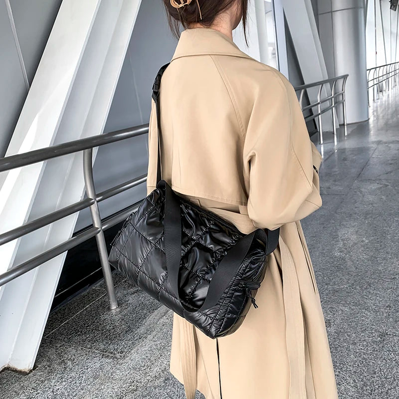 Casual Quilted Bucket Crossbody Bag for Women Warm Winter Large Capacity