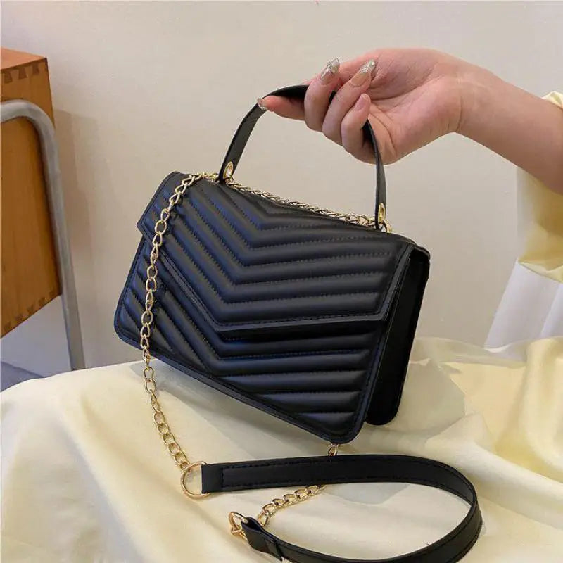 Women's Diamond Lattice Chain Shoulder Bag